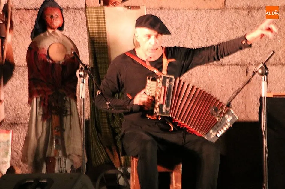 Foto 11 - Mayalde hace vibrar al p&uacute;blico de Vilvestre  