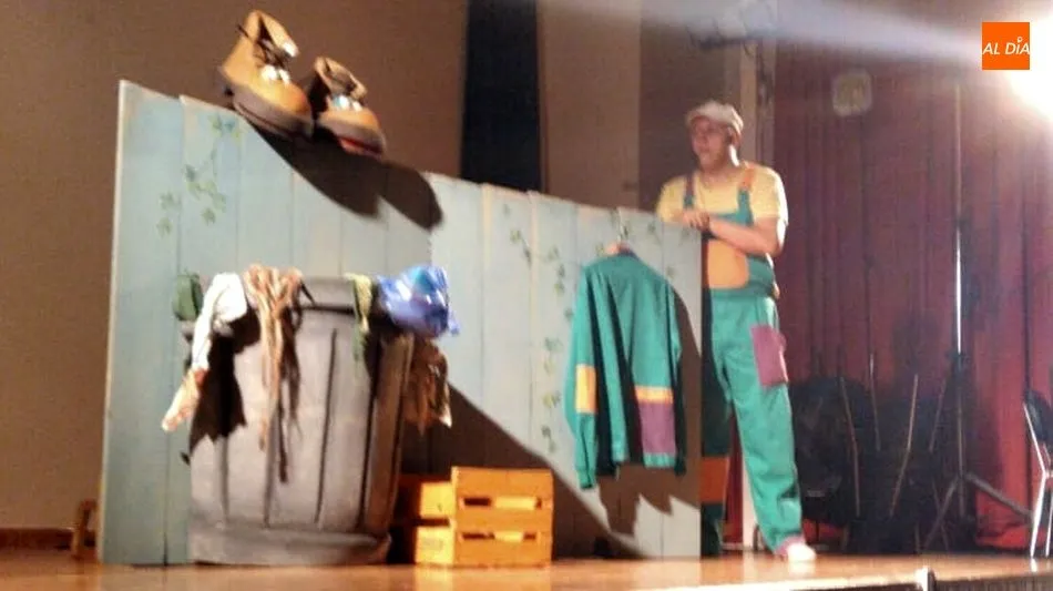 Foto 3 - La Covid-19 y un fuerte temporal marcan un peculiar &lsquo;D&iacute;a del Ni&ntilde;o&rsquo; en Lumbrales
