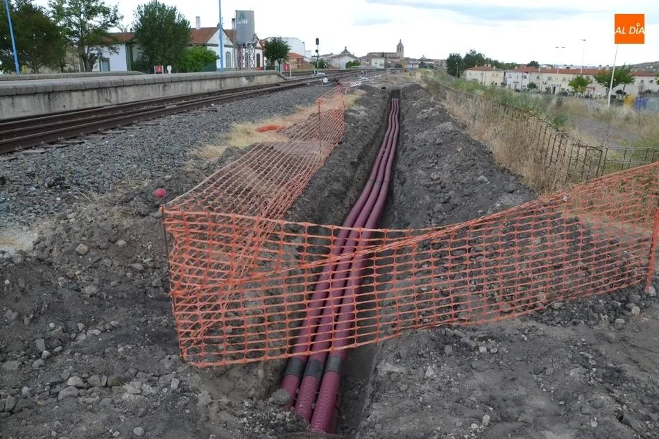 Trabajos para la electrificación de la vía férrea