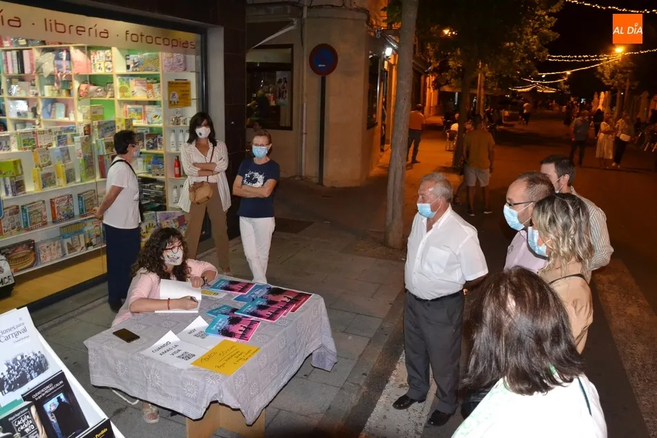 Foto 4 - Buen ambiente callejero en &lsquo;La Noche del Comercio&rsquo;, que podr&iacute;a tener continuidad  