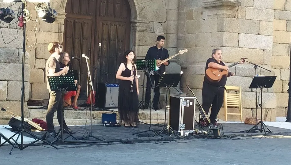 Santarén Folk tiene sus orígenes en la comarca de Sayago