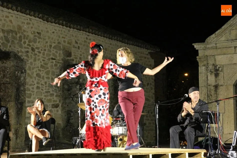 Foto 5 - &lsquo;Luna de arena&rsquo;, noche de flamenco en Aldead&aacute;vila de la Ribera  