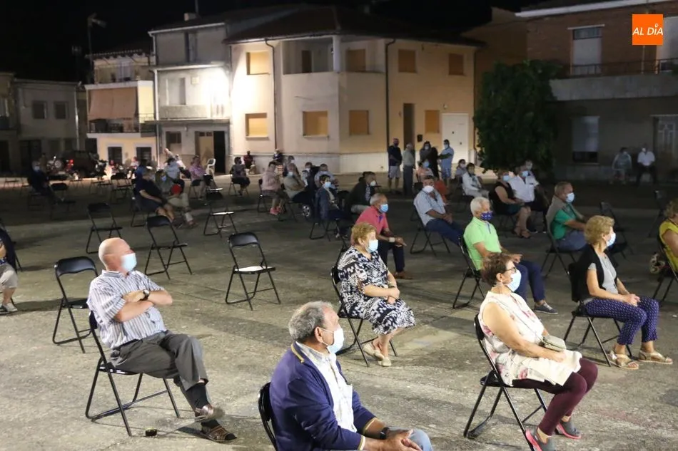 Armando llena de nostalgia el frontón de Vilvestre  