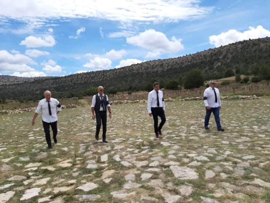 Foto 2 - Baden Bah! homenajea a Morricone grabando un v&iacute;deoclip en el cementerio donde se rod&oacute; &lsquo;El...
