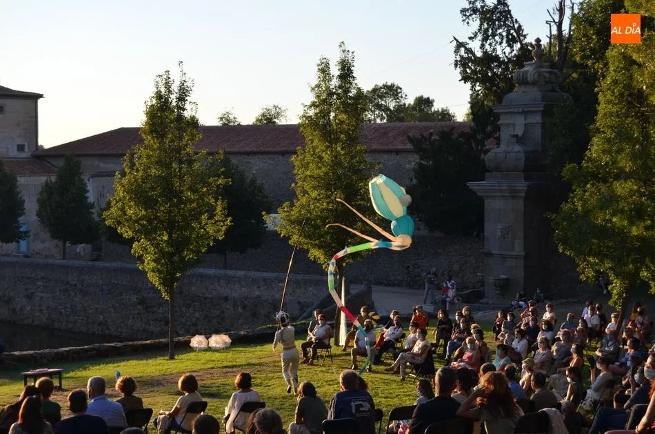 Foto 2 - El Bosque acoge el pasado domingo uno de los pocos actos culturales del verano en B&eacute;jar