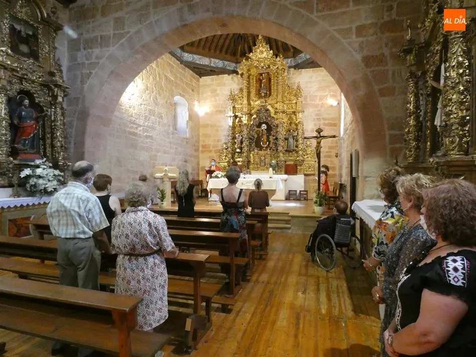 Foto 2 - San Morales celebra la misa de San Bartolom&eacute; con las medidas para prevenir el coronavirus  