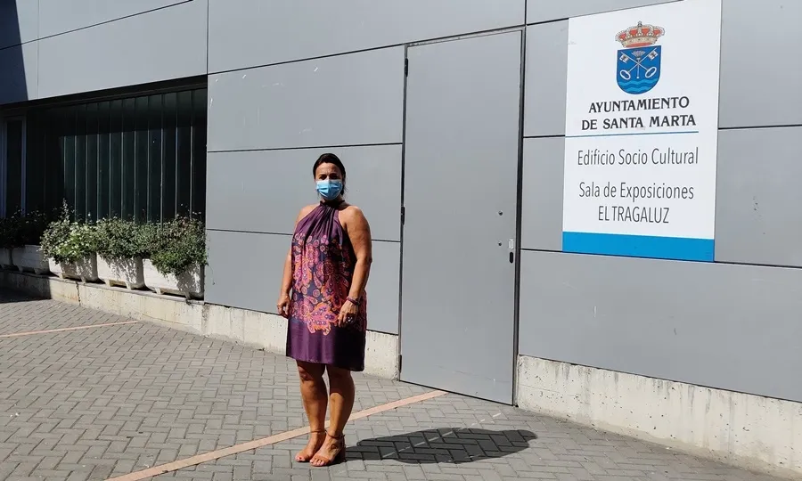 La trabajadora lleva trabajando apenas un mes y estará por tiempo indefinido en el municipio durante tres días a la semana