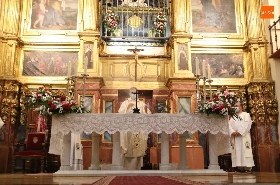 Foto 3 - El nuevo Director Provincial de los Carmelitas Descalzos visita Alba de Tormes por primera vez