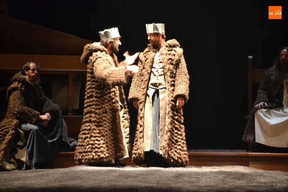 Foto 4 - Nao d&rsquo;Amores impacta en la inauguraci&oacute;n con la artesanal creaci&oacute;n de &lsquo;La tragedia de In&eacute;s de ...