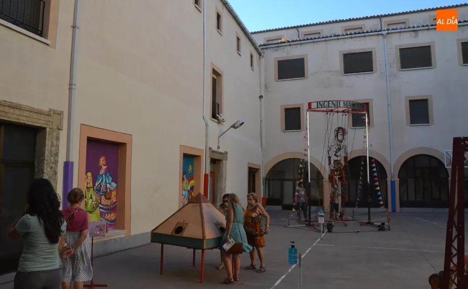 Foto 8 - Alauda Teatro invita a que todas las edades prueben gratis su ingenio con sus artilugios mec&aacute;nicos ...