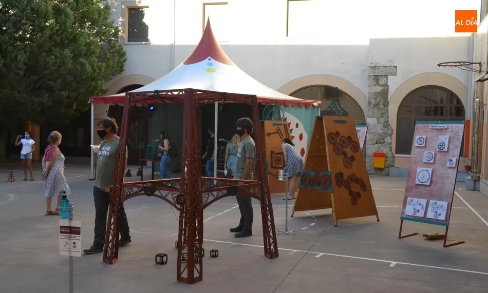 Foto 5 - Alauda Teatro invita a que todas las edades prueben gratis su ingenio con sus artilugios mec&aacute;nicos ...