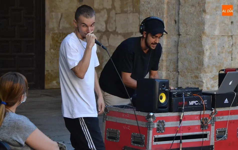 Foto 5 - Leamok sorprende con su versi&oacute;n del Lazarillo de Tormes impregnada de cultura urbana  
