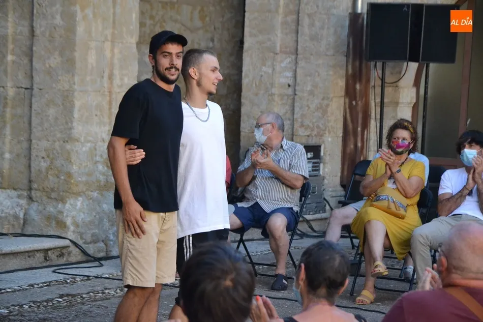 Foto 3 - Leamok sorprende con su versi&oacute;n del Lazarillo de Tormes impregnada de cultura urbana  
