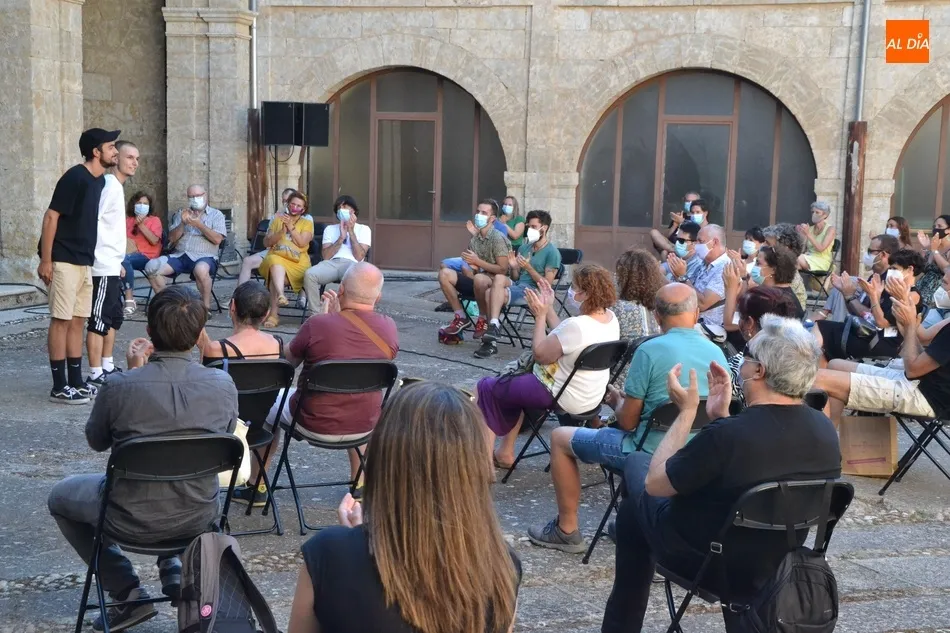 Foto 4 - Leamok sorprende con su versi&oacute;n del Lazarillo de Tormes impregnada de cultura urbana  