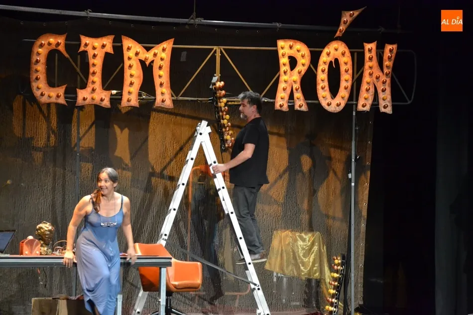 Foto 4 - Perigallo estrena en Ciudad Rodrigo la obra que termin&oacute; de preparar en el Teatro Nuevo  
