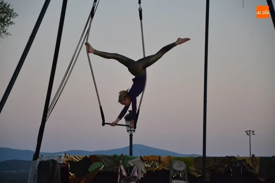 Foto 6 - Acrob&aacute;tico estreno absoluto en los Jardines de Bolonia de &lsquo;Bric a Brac&rsquo;  