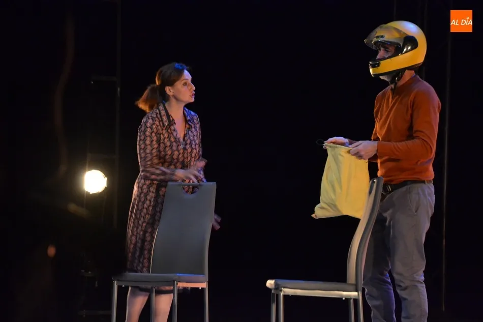 Foto 7 - Los Absurdos Teatro puede por fin mostrar en Ciudad Rodrigo la lucha de Ernesto y Mar&iacute;a por su...