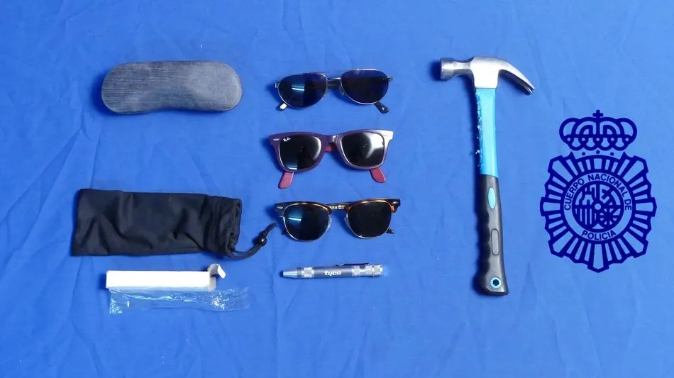 Objetos intervenidos al detenido