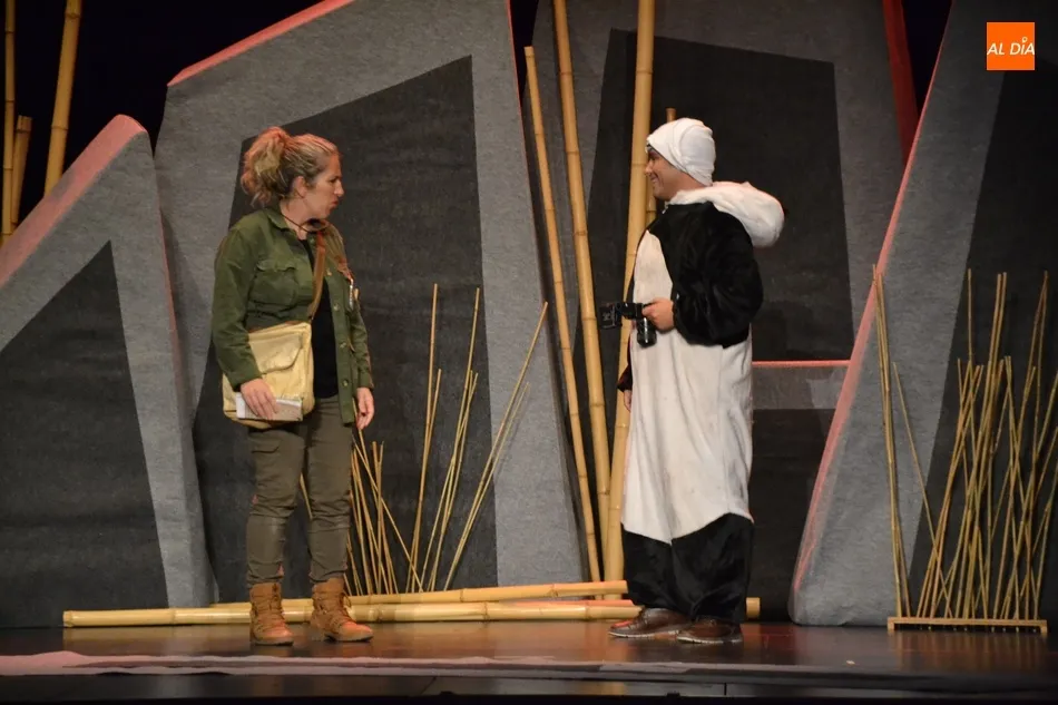 Foto 10 - Baobab Teatro, triunfadora en 2015, retorna de nuevo para contar la historia del &uacute;ltimo oso panda  