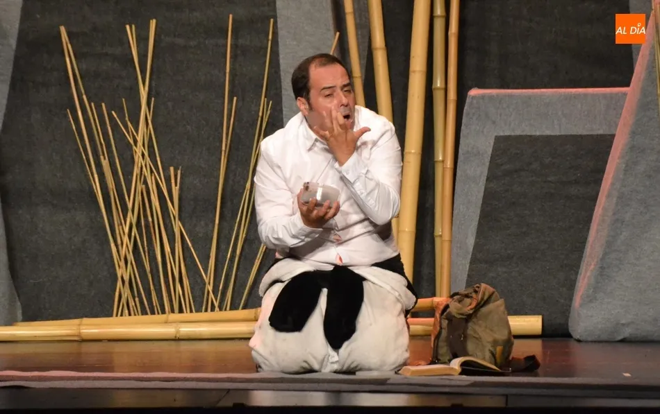 Foto 5 - Baobab Teatro, triunfadora en 2015, retorna de nuevo para contar la historia del &uacute;ltimo oso panda  