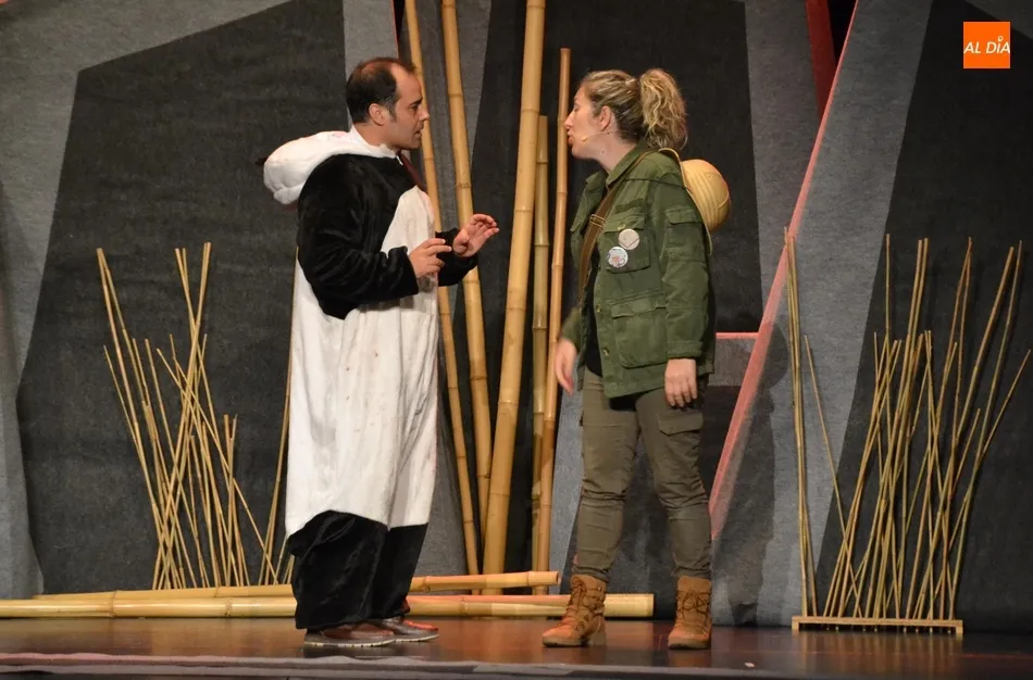 Foto 8 - Baobab Teatro, triunfadora en 2015, retorna de nuevo para contar la historia del &uacute;ltimo oso panda  