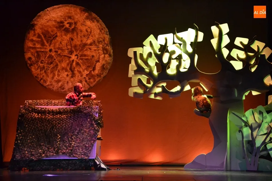 Foto 10 - Teatro At&oacute;pico homenajea en medio del bosque a F&eacute;lix Rodr&iacute;guez de la Fuente  