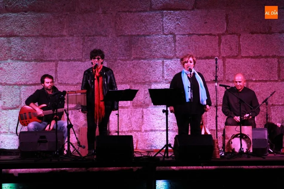 Foto 11 - Baleo y el Juglar Albino hacen vibrar al p&uacute;blico de Villavieja