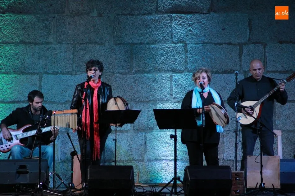 Foto 8 - Baleo y el Juglar Albino hacen vibrar al p&uacute;blico de Villavieja