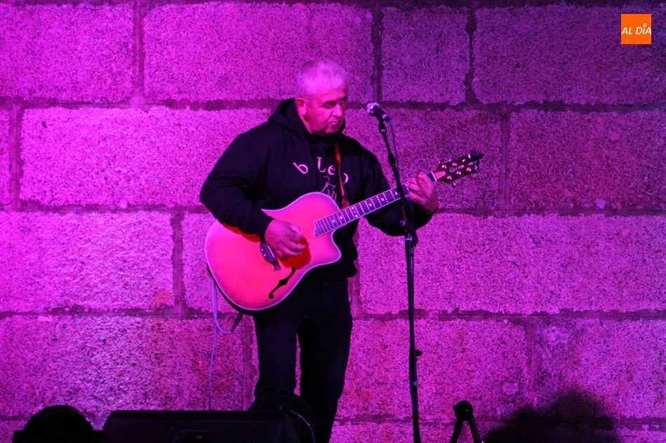 Foto 3 - Baleo y el Juglar Albino hacen vibrar al p&uacute;blico de Villavieja