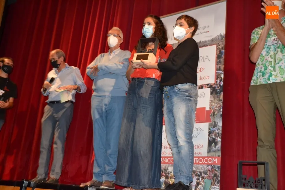 Foto 6 - Jos&eacute; Manuel de Luis, distinguido por sorpresa en la entrega de premios a los mejores de la Feria...