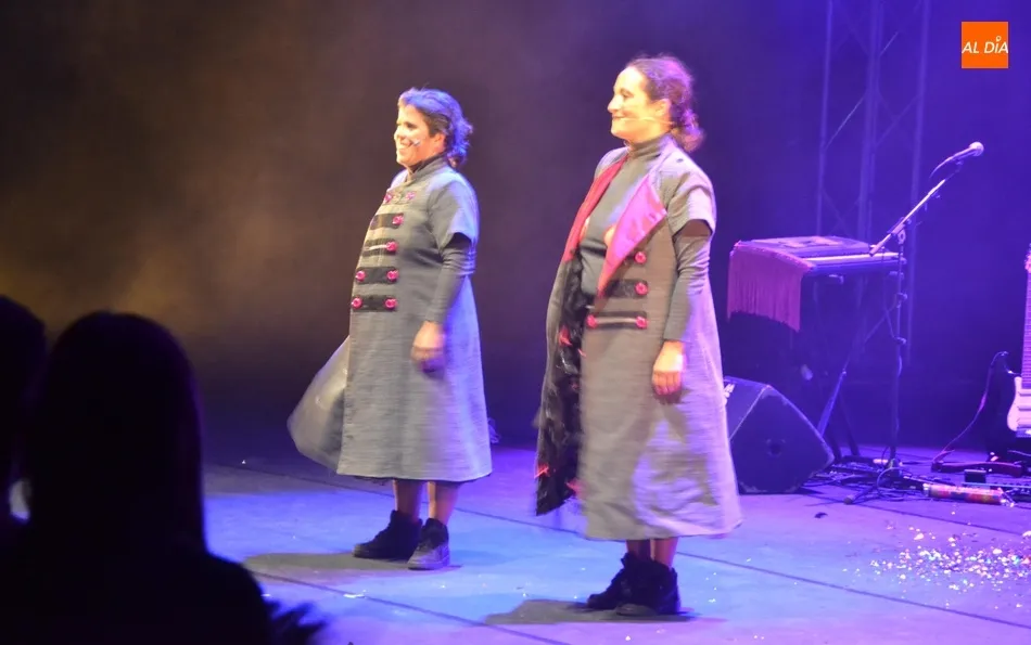 Foto 6 - El tel&oacute;n echa el cierre con la musical reivindicaci&oacute;n feminista de Las XL  
