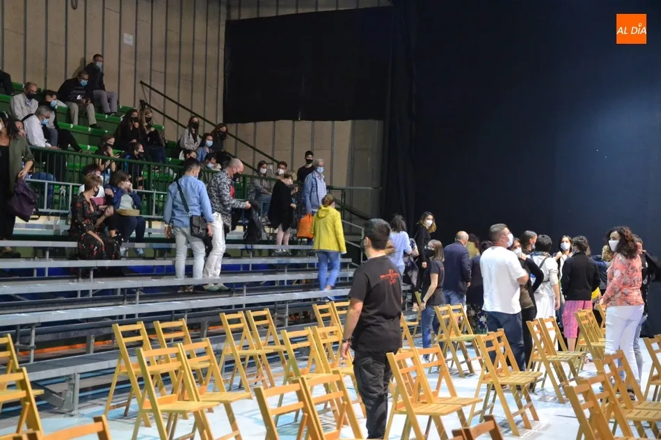 Foto 2 - El tel&oacute;n echa el cierre con la musical reivindicaci&oacute;n feminista de Las XL  