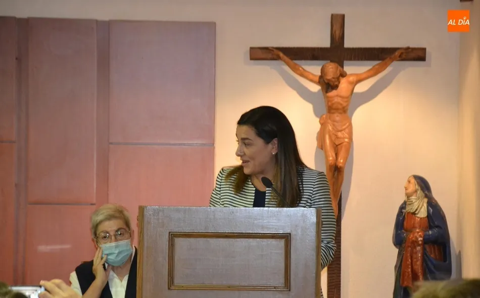Foto 2 - Mar Manzano toma posesi&oacute;n del cargo de directora de C&aacute;ritas Diocesana  