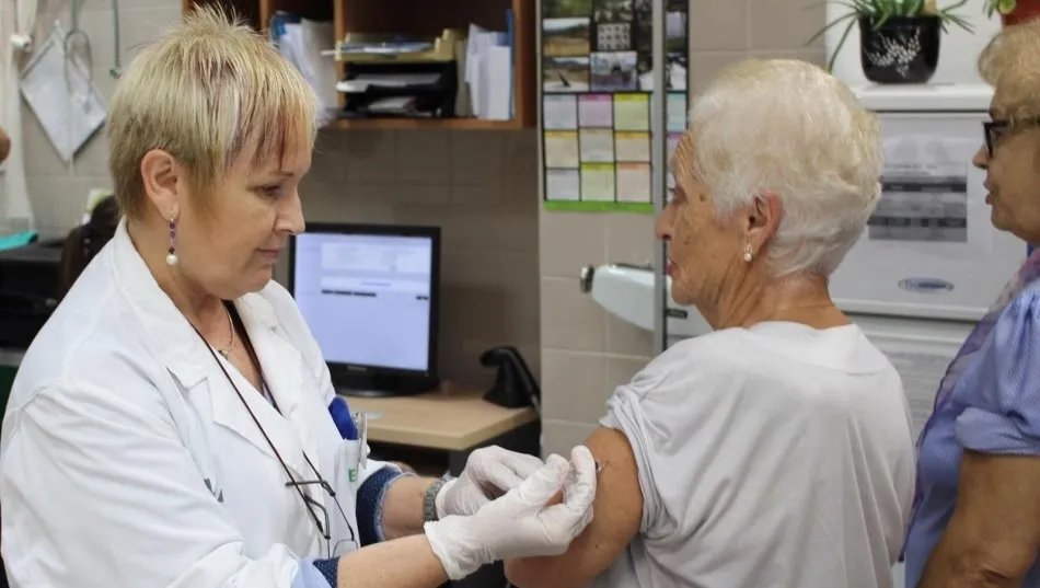 La vacunación de la gripe se adelanta este año a la primera quincena de octubre