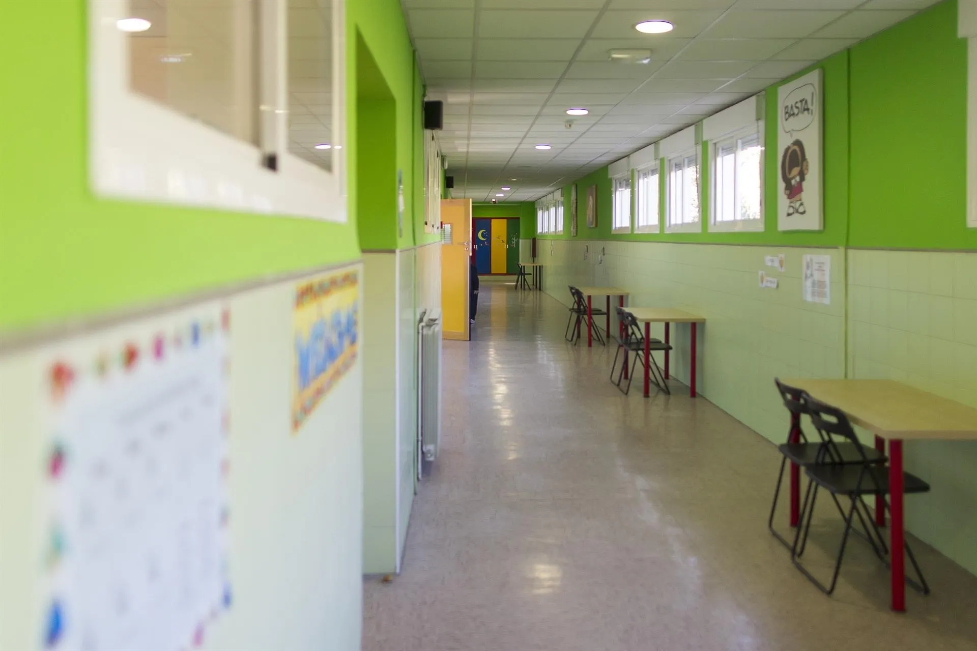 Pasillo de un colegio