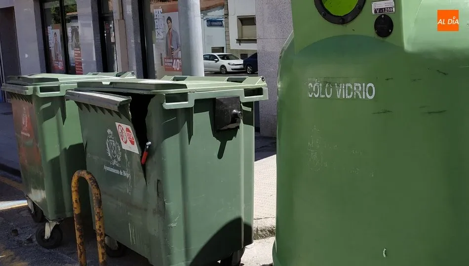 Foto 4 - La falta de mantenimiento y limpieza de la ciudad suscita las quejas de los ciudadanos de B&eacute;jar