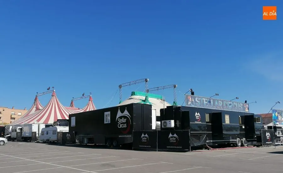 Foto 3 - El l&iacute;mite de 25 espectadores obliga a aplazar el comienzo de las funciones del circo