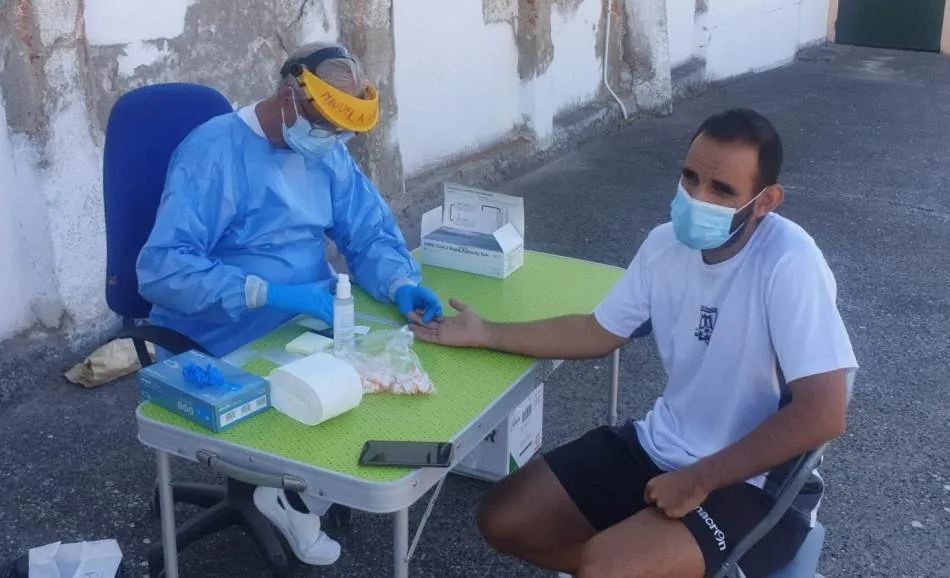 Foto 3 - Dan negativo todas las pruebas de detecci&oacute;n del coronavirus realizadas al Ciudad Rodrigo CF  
