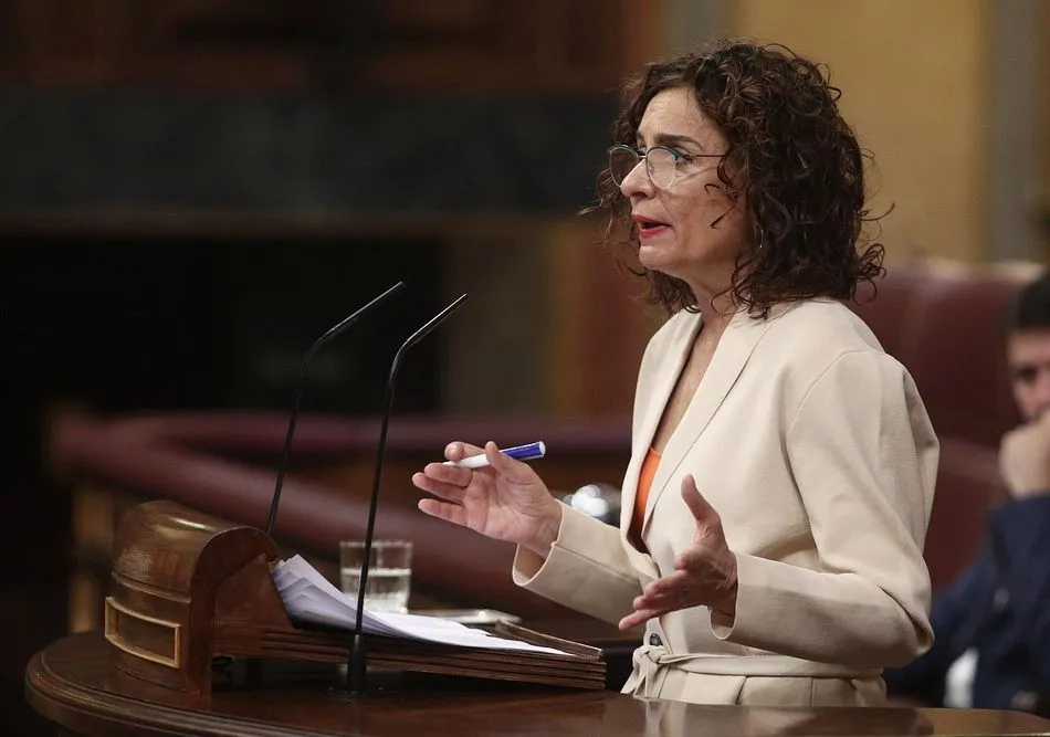 La portavoz del Gobierno y ministra de Hacienda, María Jesús Montero, en el pleno del Congreso - EUROPA PRESS/E. Parra. POOL - Europa Press