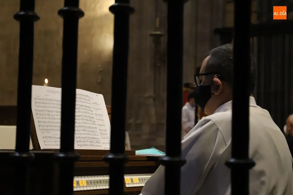 Foto 7 - Misa en honor a la Virgen de la Vega en la Catedral de Salamanca