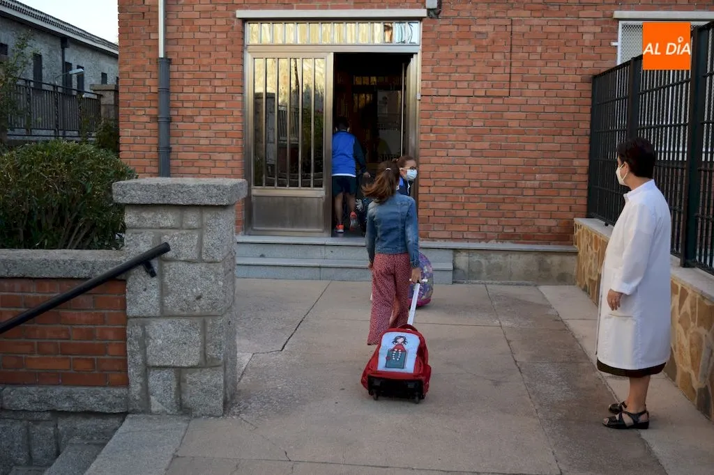 Foto 10 - Arranca el nuevo curso escolar para los alumnos de Educaci&oacute;n Infantil y Educaci&oacute;n Primaria en el...