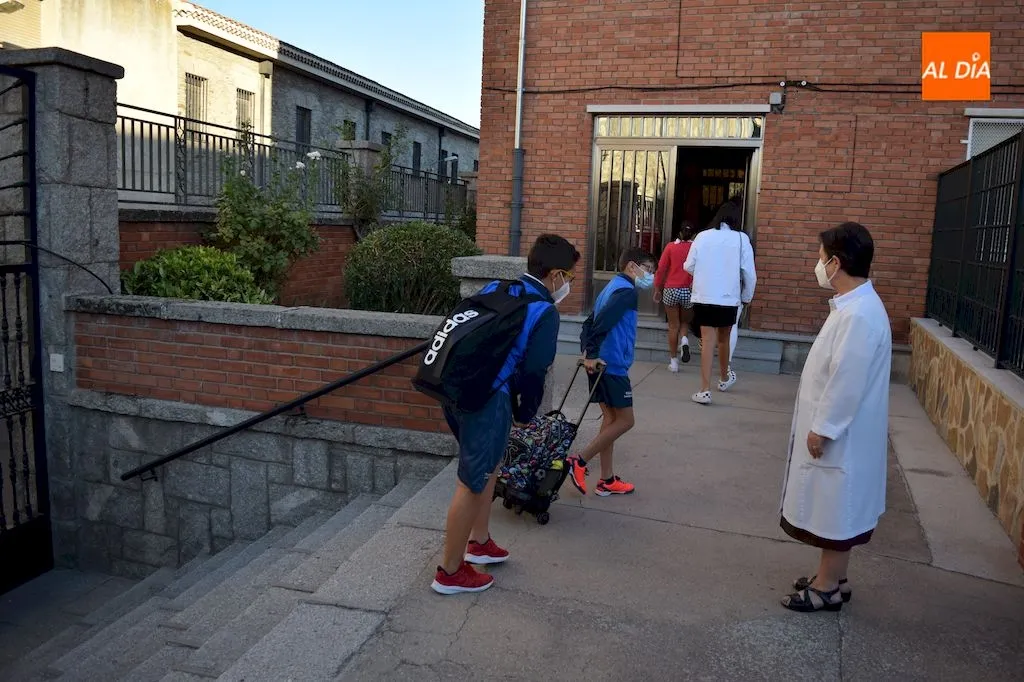 Foto 8 - Arranca el nuevo curso escolar para los alumnos de Educaci&oacute;n Infantil y Educaci&oacute;n Primaria en el...