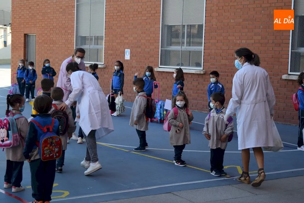 Foto 11 - Arranca el nuevo curso escolar para los alumnos de Educaci&oacute;n Infantil y Educaci&oacute;n Primaria en el...
