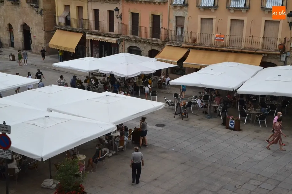 Los hosteleros mirobrigenses podrán mantener ampliadas sus terrazas hasta final de año  