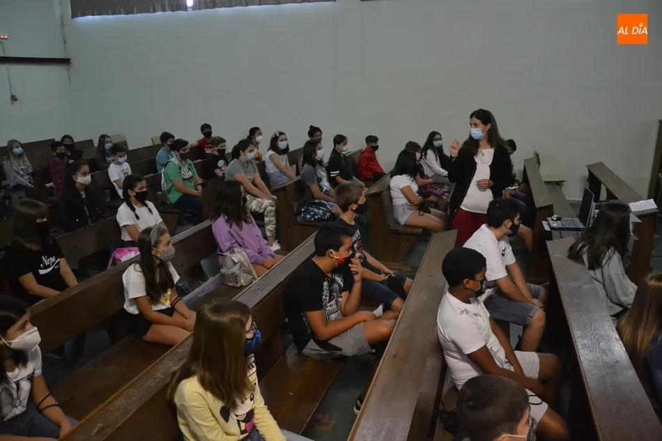 Foto 7 - Los nuevos alumnos de 1&ordm; de la ESO del Fray Diego se adentran por 1&ordf; vez en su nueva casa  