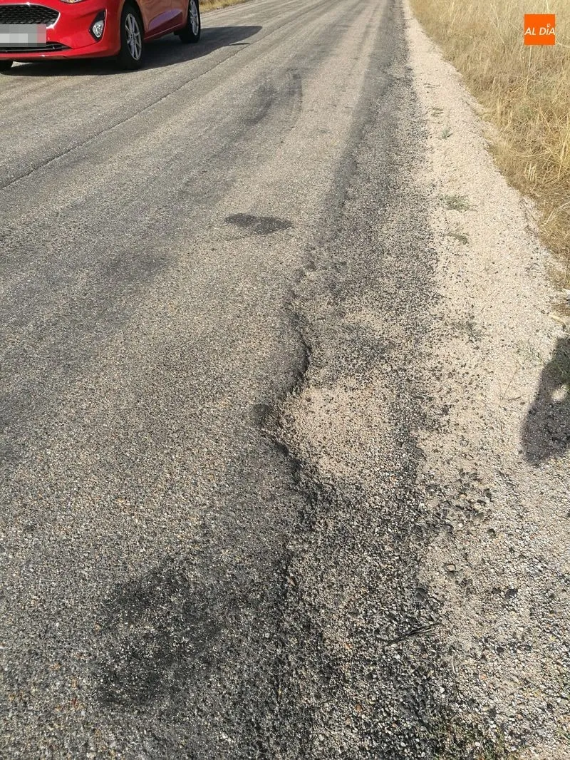 Foto 2 - Quejas por el estado del tramo de carretera DSA-550 entre Villarmuerto y el cruce...