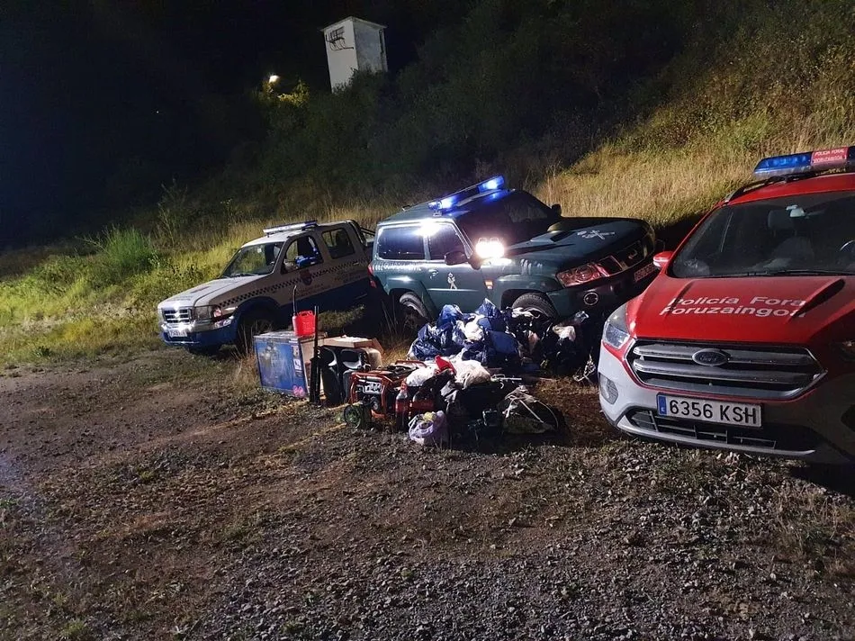 Material incautado para la celebración de un macro botellón en Alsasua - GUARDIA CIVIL