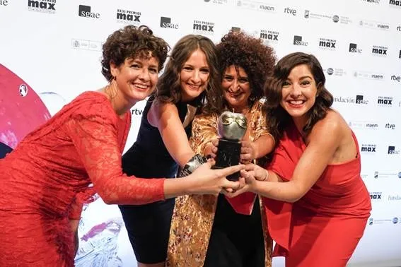 La obra que Las Niñas de Cádiz ofrecieron en la Feria se lleva el MAX al Mejor Espectáculo...