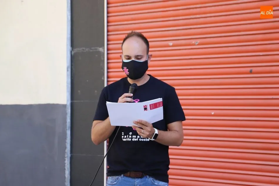 Foto 2 - Elena Hidalgo triunfa en el concurso de pintura urbana del Barrio del Oeste