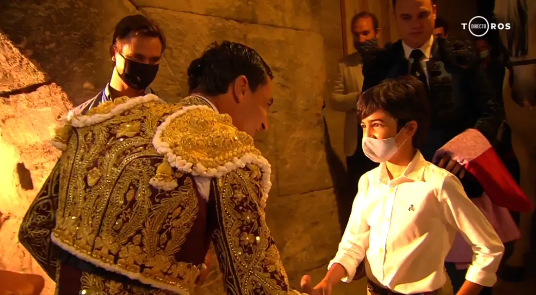Foto 4 - Marco P&eacute;rez, protagonista de unos minutos en el canal &lsquo;Toros&rsquo; junto a El Juli  